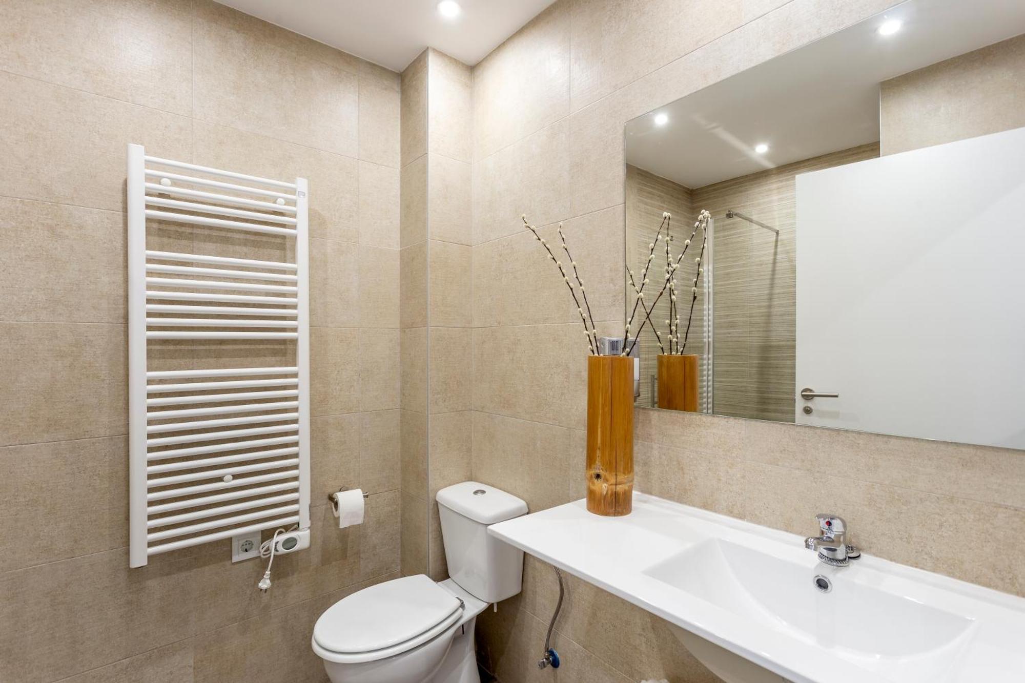 Hotel Bestprice Alegria Madrid Exterior photo
